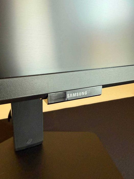 Монітор ігровий Samsung Odyssey G7 Smart 27 4k