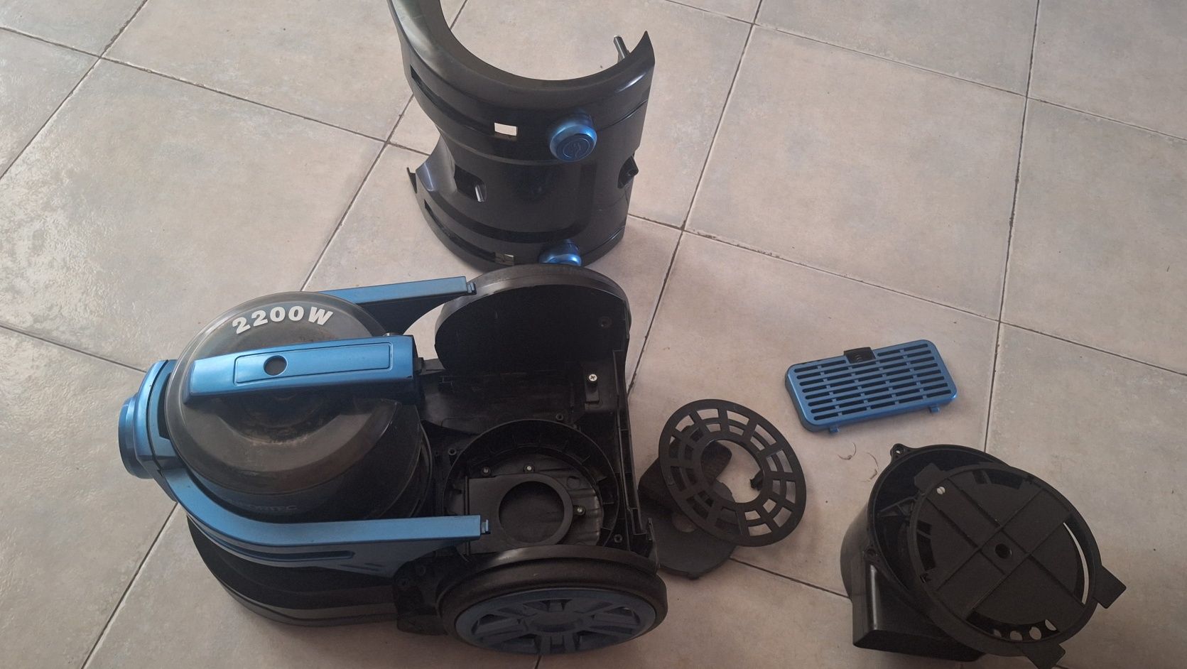 Bosch Serie 2 Bagless para peças