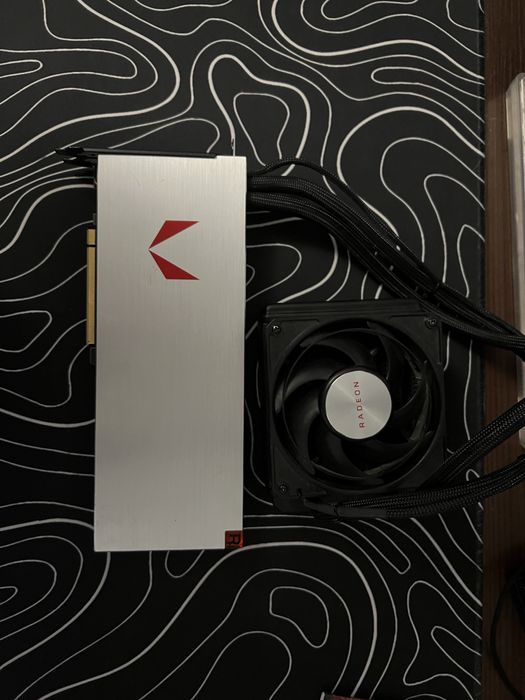 Продам відеокарту rx vega 64 на водяному охолоджіні
