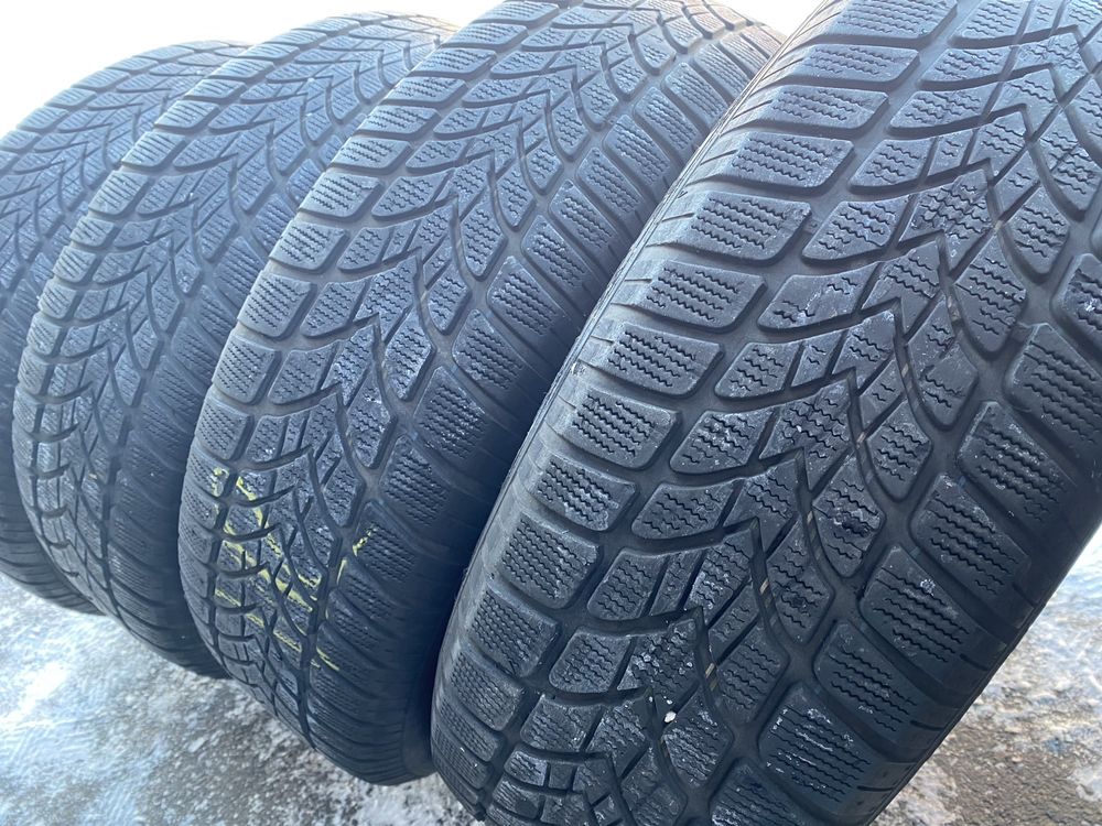 215/70/16 M+S Dunlop