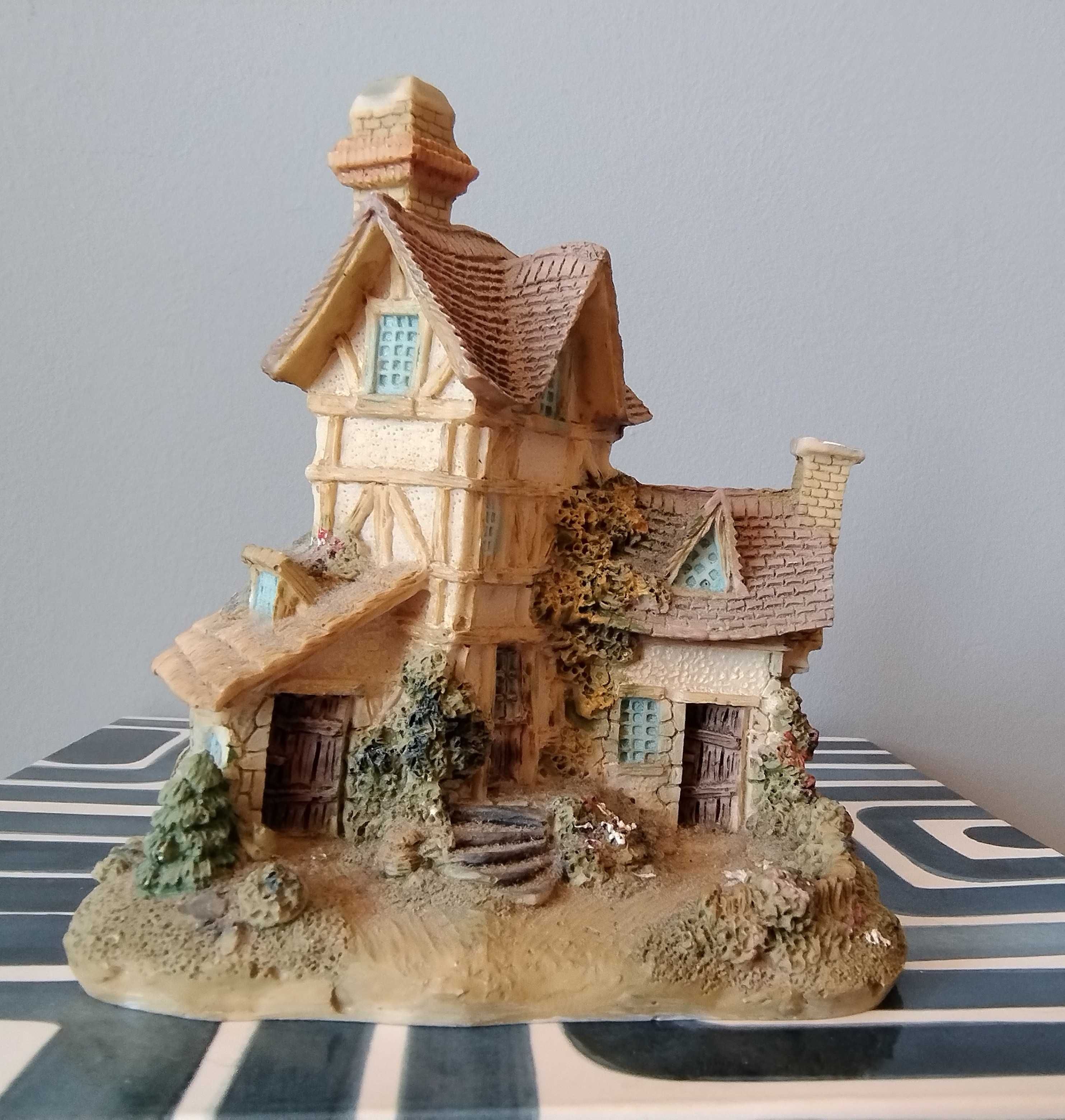 Domek dom figurka domku miniaturka miniatura miniaturowy budynek