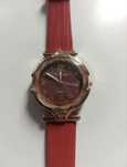 Zegarek  mechanizmem kwarcowym,