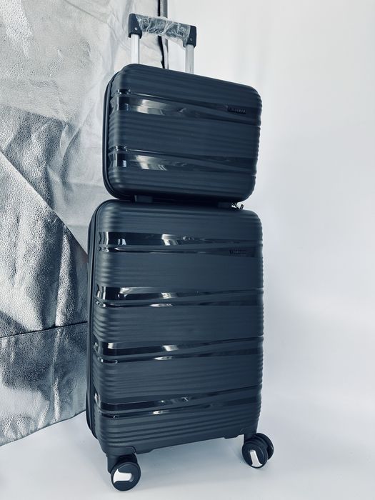 Zestaw walizka i kuferek policarbon/ walizki