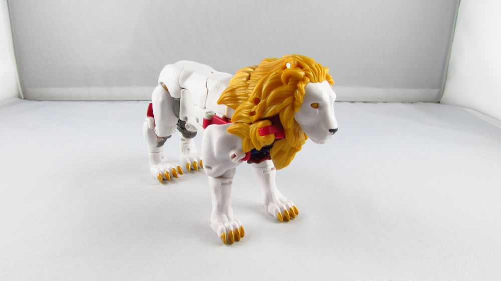 HASBRO - Tomy Transformers Legacy Evolution Optimus Leo Prime Figurka