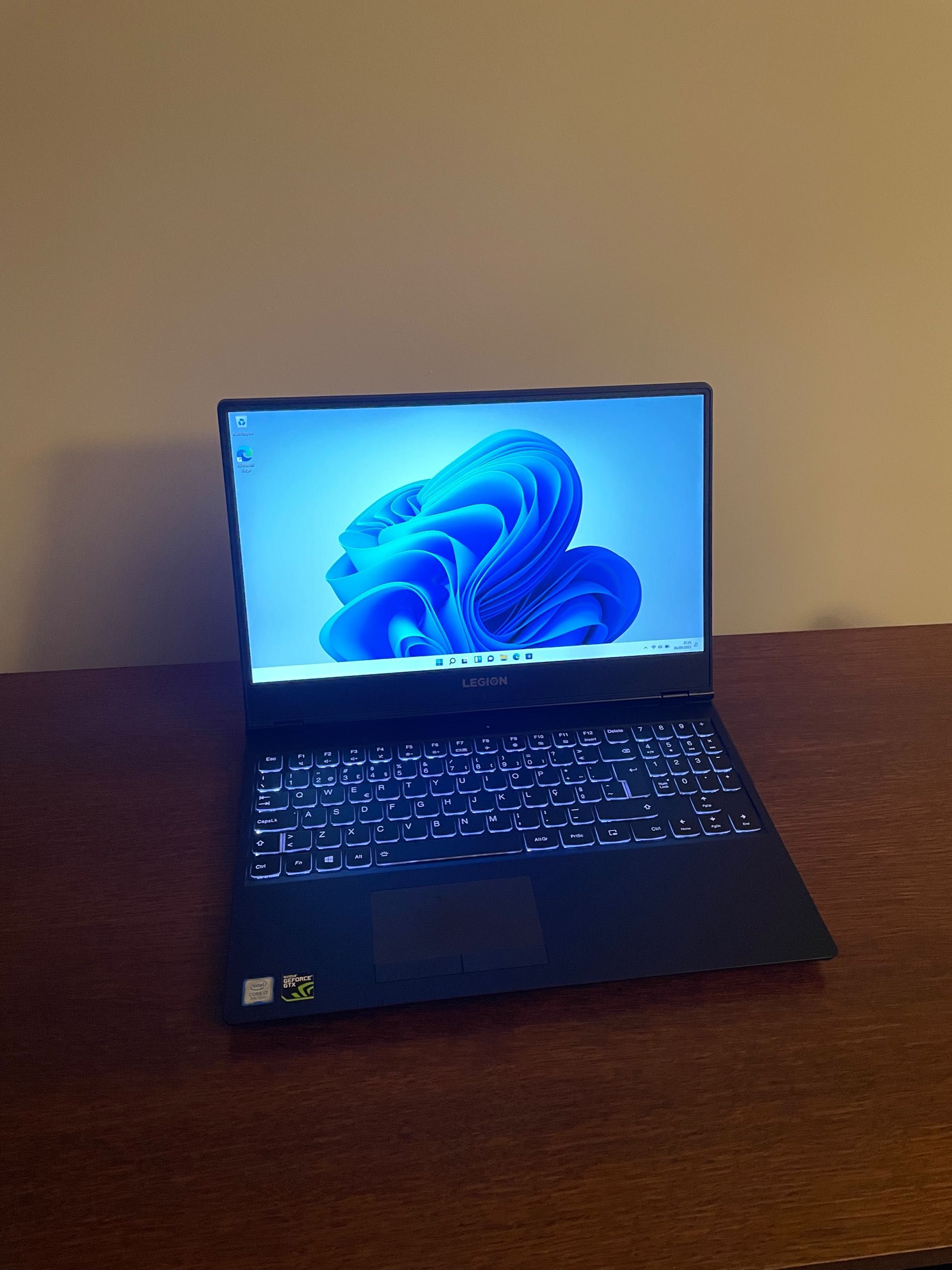 Lenovo Legion Y530-15ICH [Portatil Gaming]