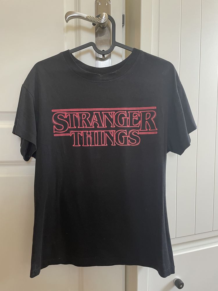 Bluzka Stranger things