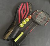 Rakietki do badmingtona Umbro Graphite C 3000 - zestaw w pokrowcu