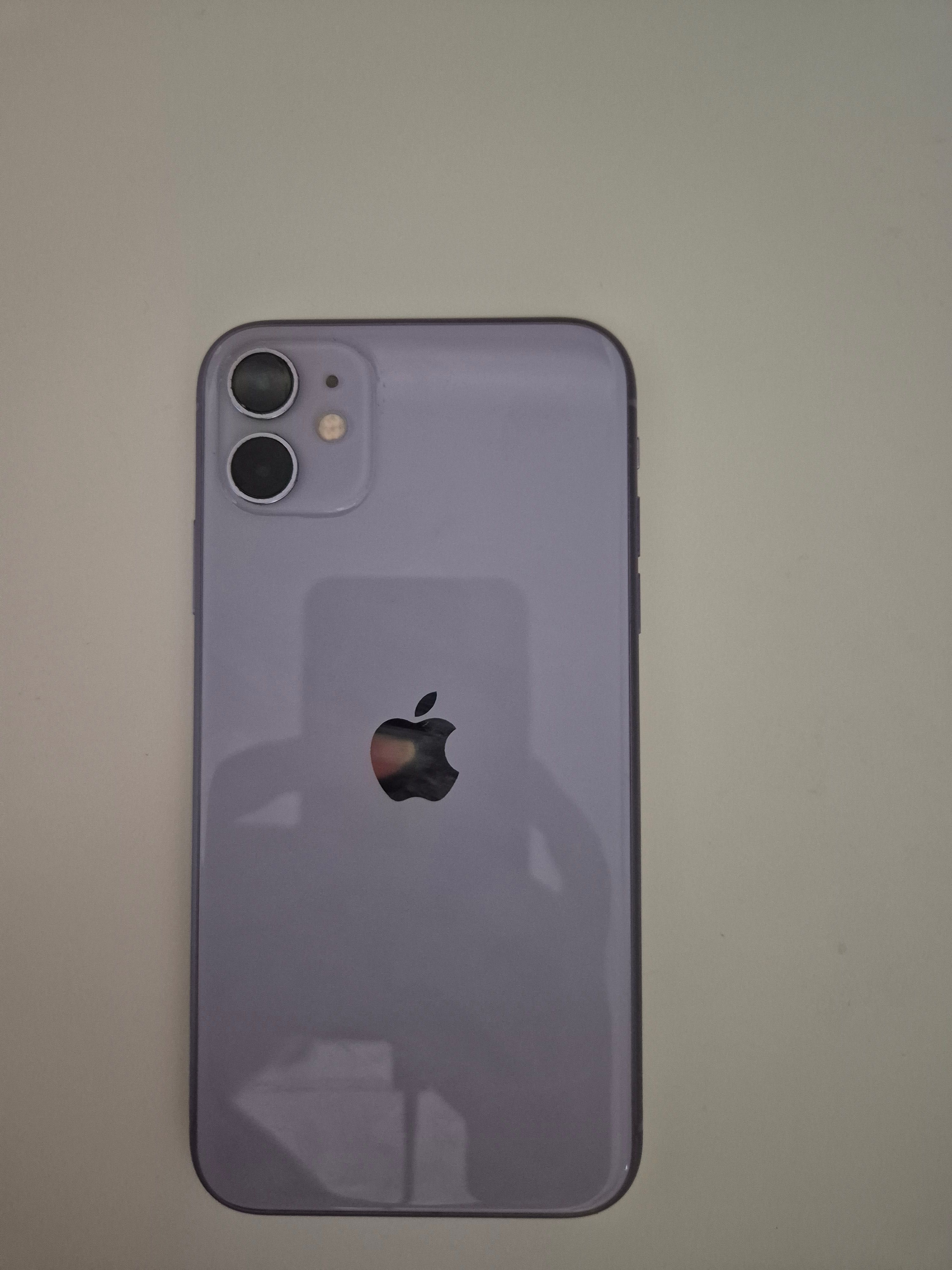 iPhone 11 Roxo 128GB + Caixa, Carregador e 2 Capas