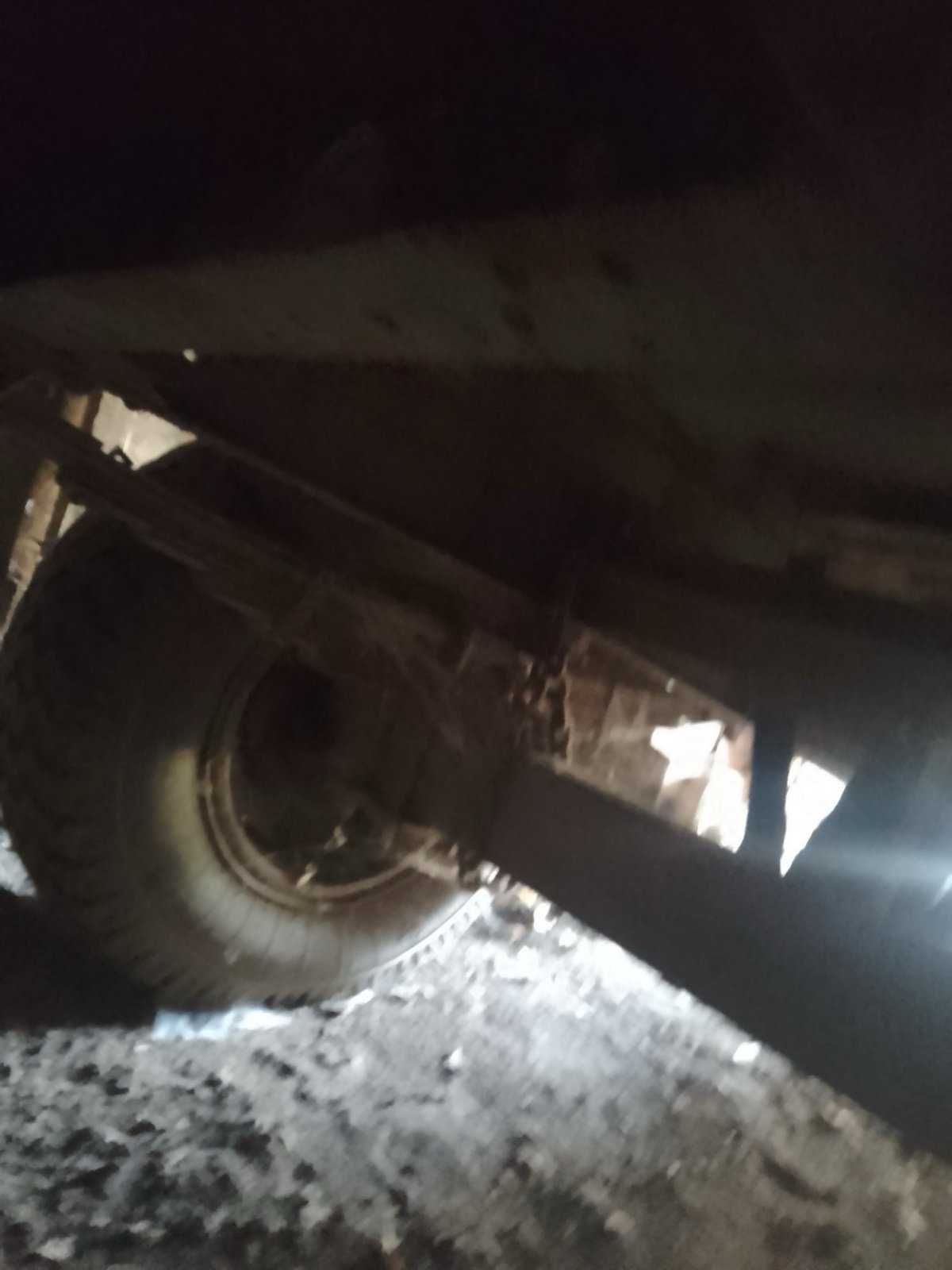 Повнопривідний трактор всюдихід-працює там де інші застрягають