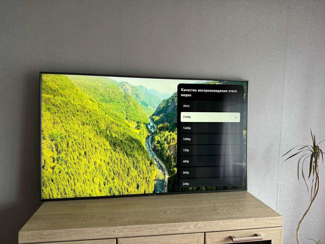 Smart TV телевізор Samsung 55" UE55TU7100UXUA 4K Wi-Fi Crystal UHD