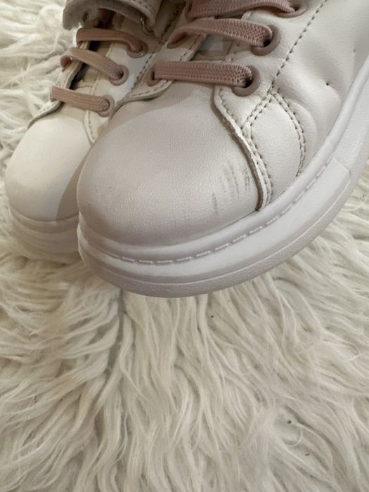 Кросівки для дівчинки