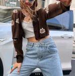 Shein rozm S Cudny brązowy crop czekoladowy sweterk w stokrotki