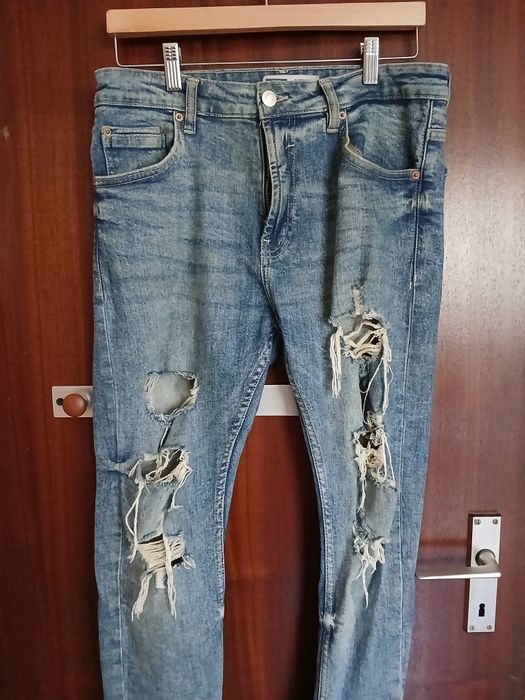 Calças de ganga tam 40 marca Bershka