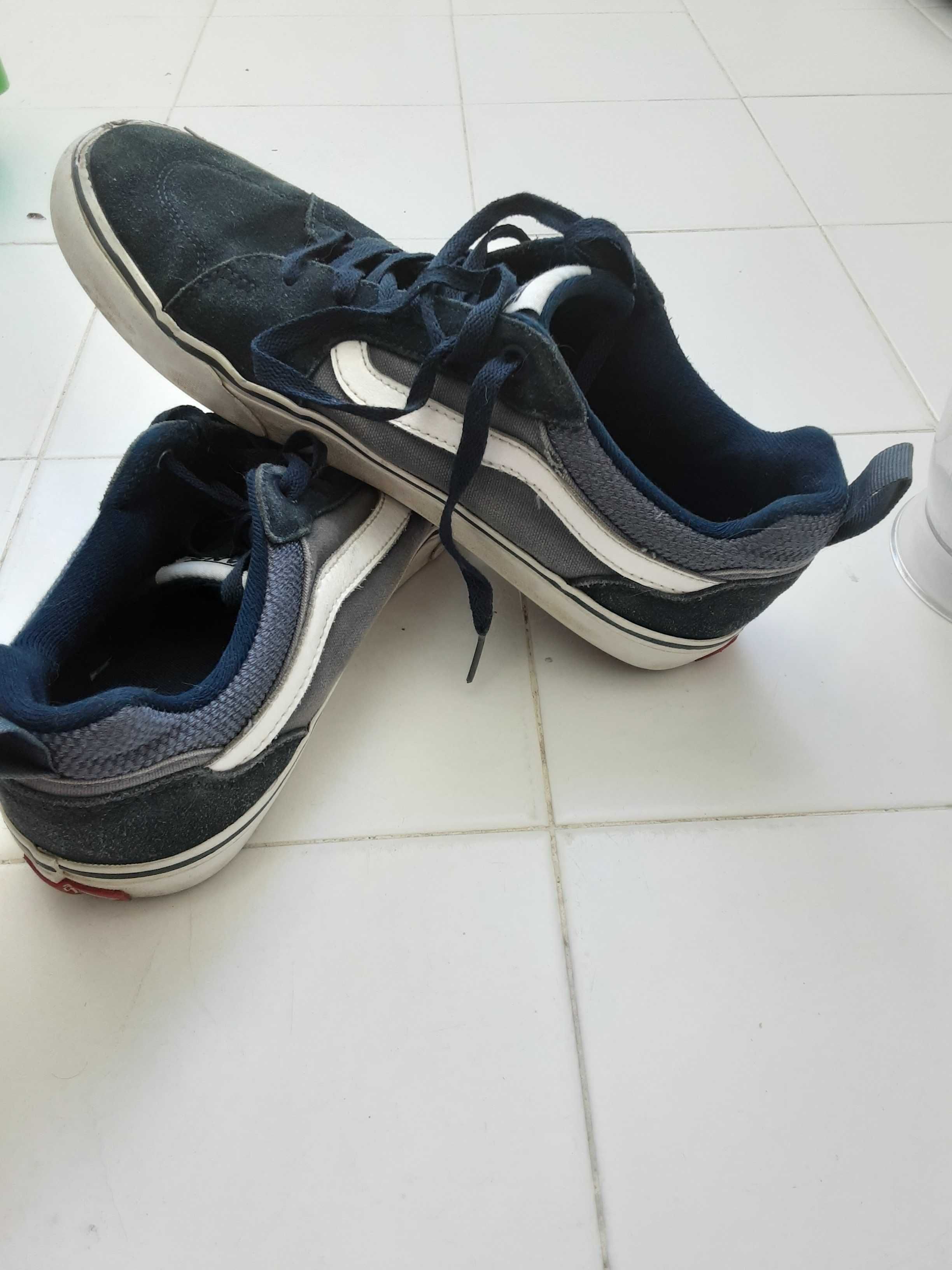 2 Tenis vans old school, azuis escuros, tamanho 40 e 41