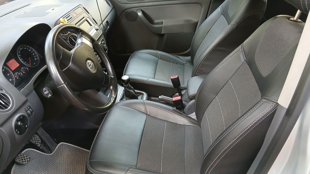 Продам VW Golf Plus 1,6 mpi