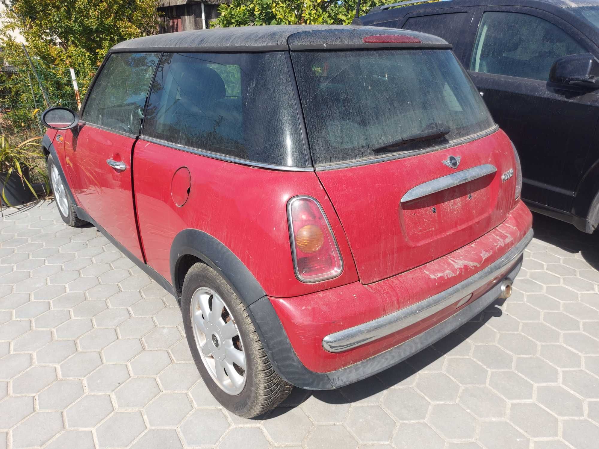 Frente completa Mini Cooper com faróis