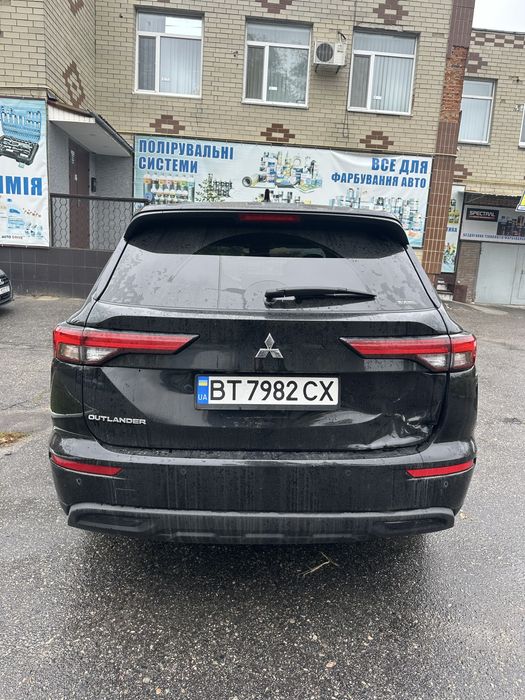 Mitsubishi Outlander 2022 | 2.5 л | AWD |