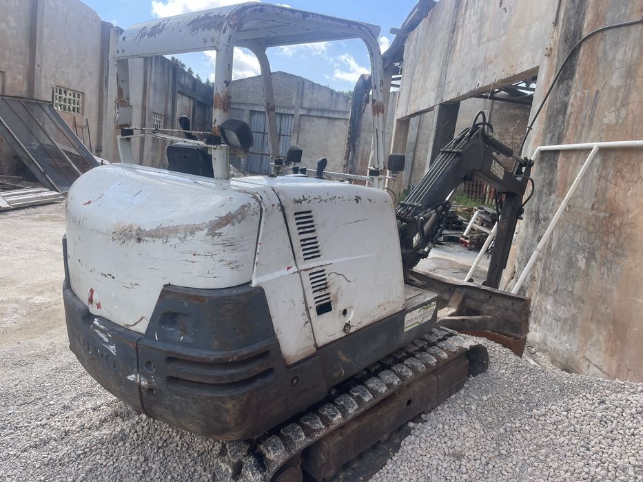 Mini escavadora volvo