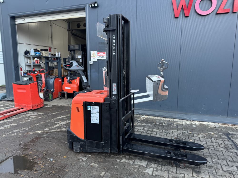 Paleciak elektryczny BT SPE 125 L 450 cm 1250 kg 2012 r