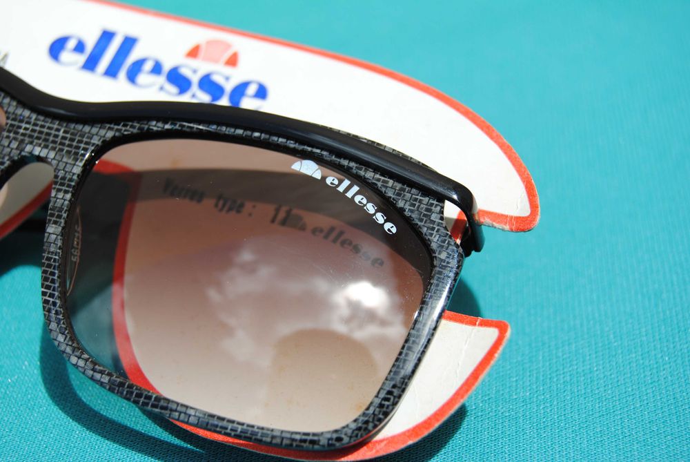 Óculos de sol vintage Ellesse modelo LS Cinema