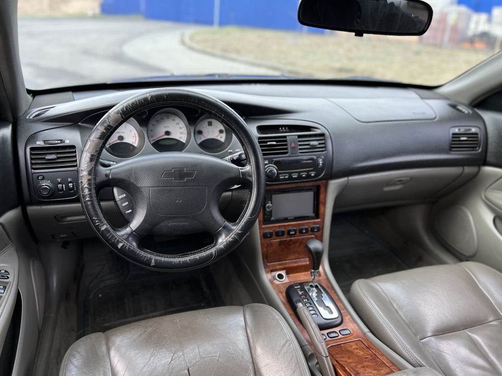 Продаю автомобіль Chevrolet Evanda