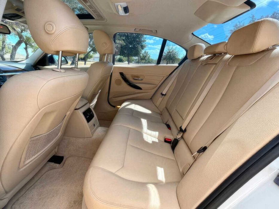 BMW 3 Series 328i      2015