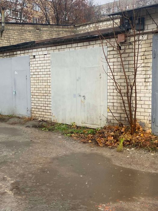 Продаю гараж,кооператив  Радист