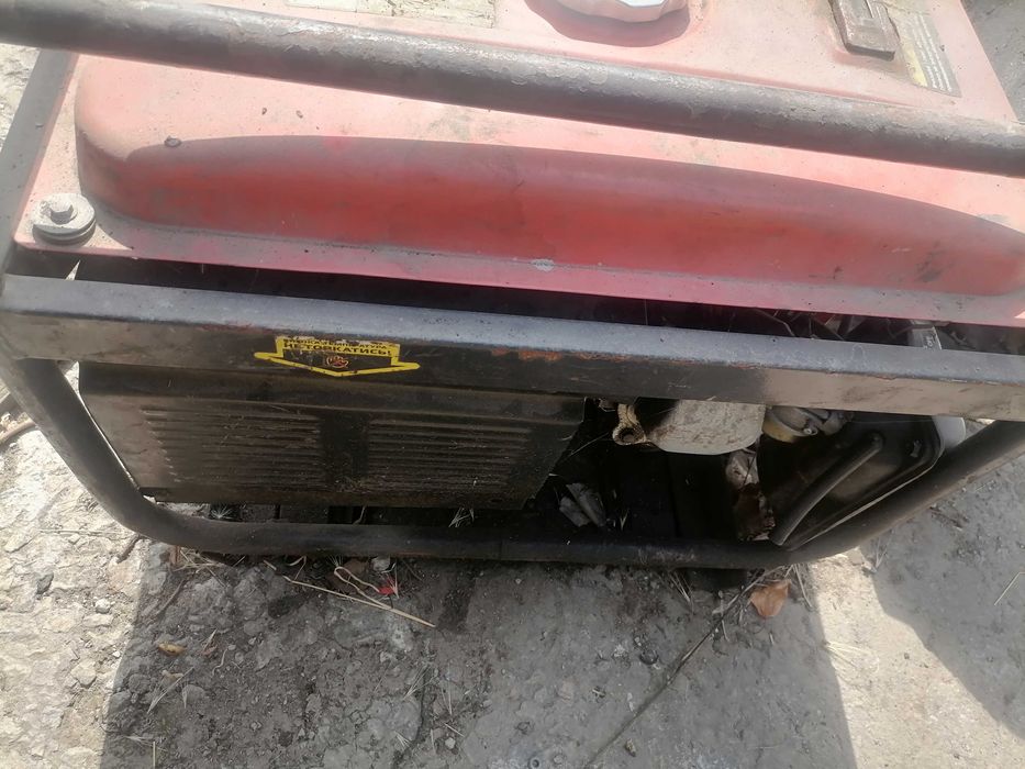 Бензогенератор бригадир 2000