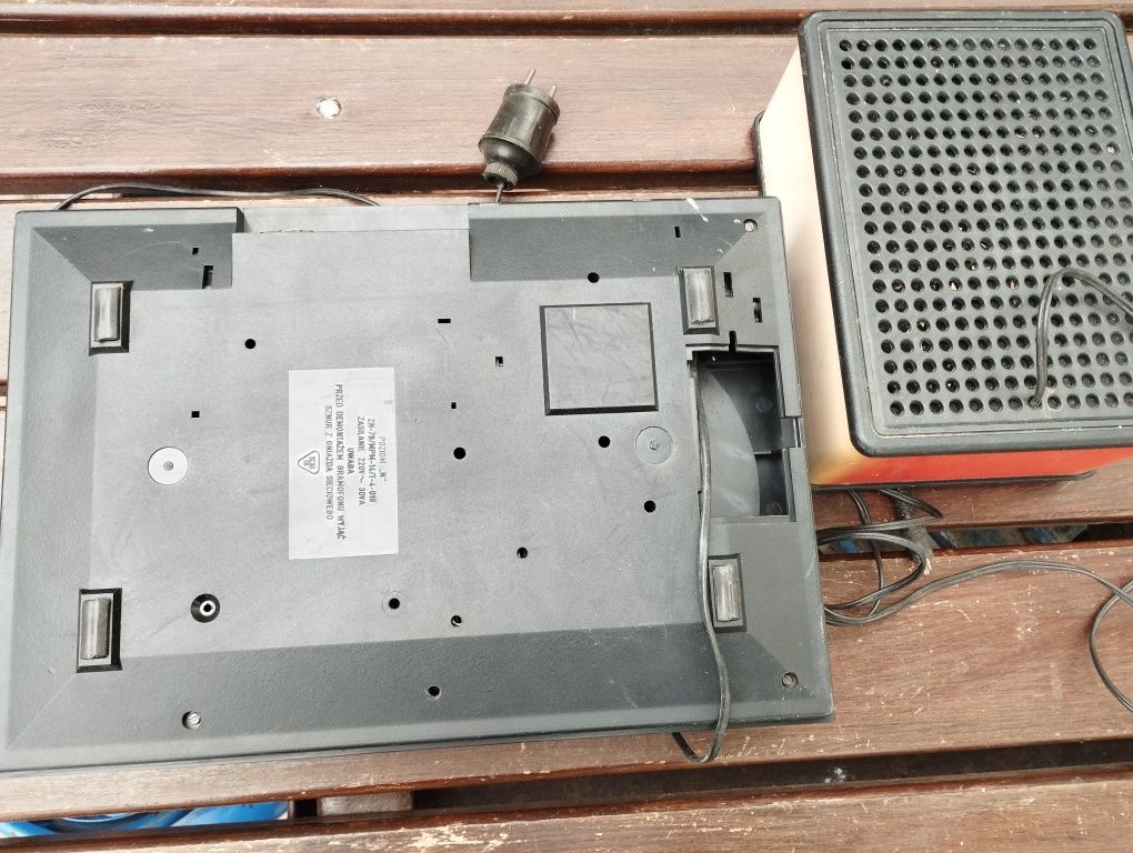 Gramofon Artur, Unitra Diora, adapter z PRL, pokrywa, głośnik