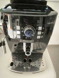 Máquina café delonghi