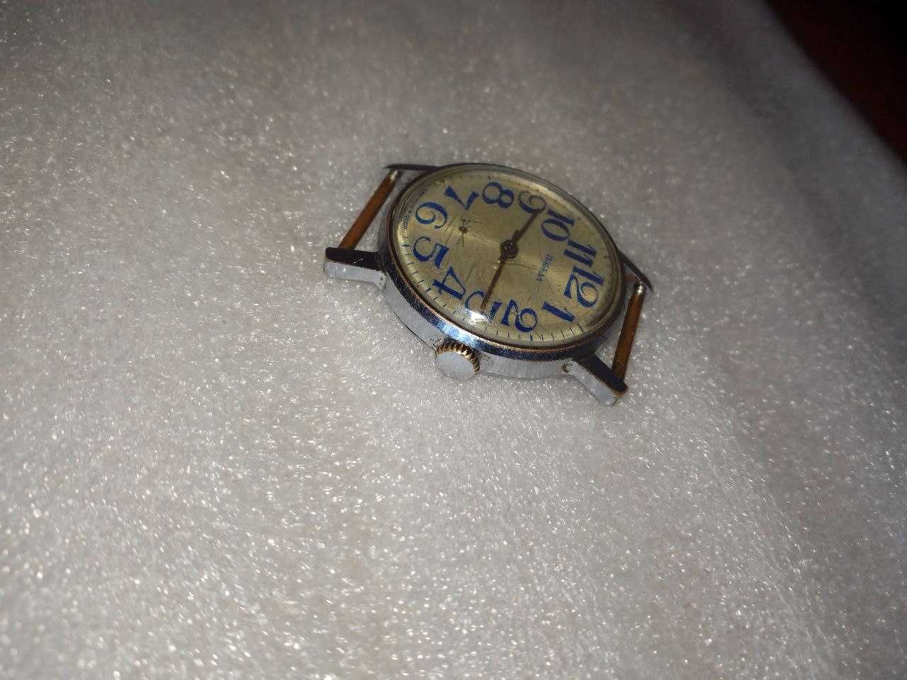 Часы Победа (СССР) с синим циферблатом