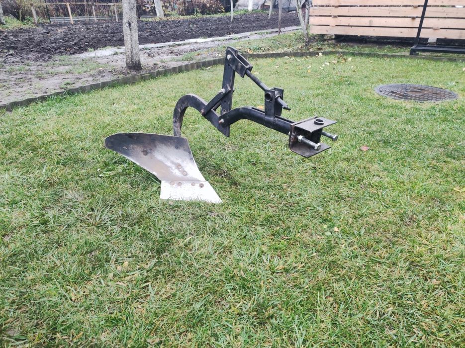 Плуг до мотоблока