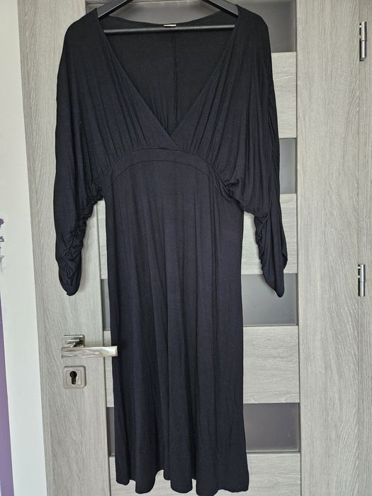 Sukienka damska czarna r.42
