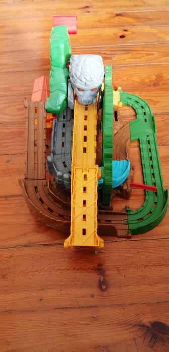 Pista Hot Wheels King Kong