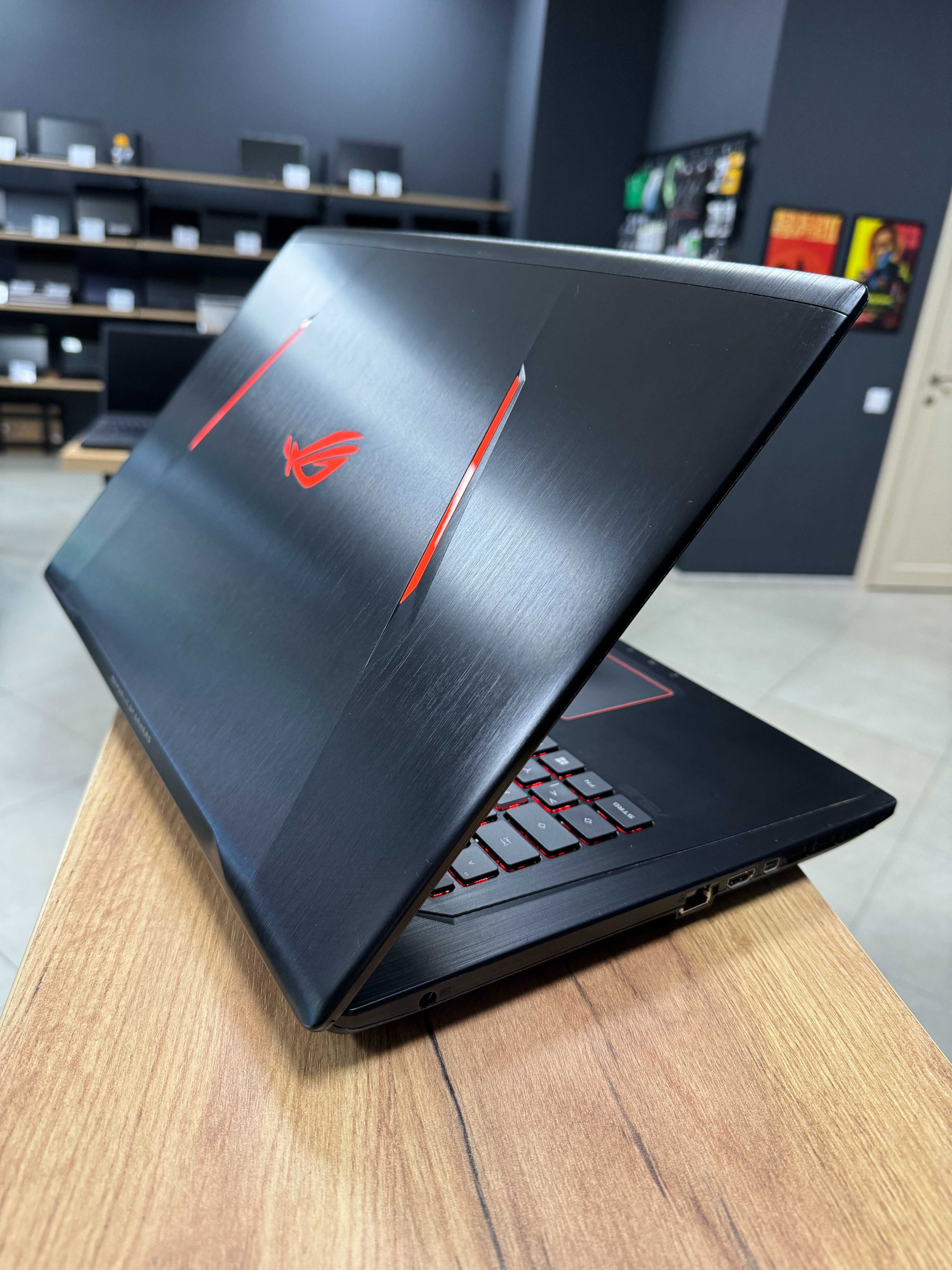 Ігровий ROG Strix 17.3/i5 7300HQ/GTX 1050 2 GB/16 GB/500 NVME/FHD IPS