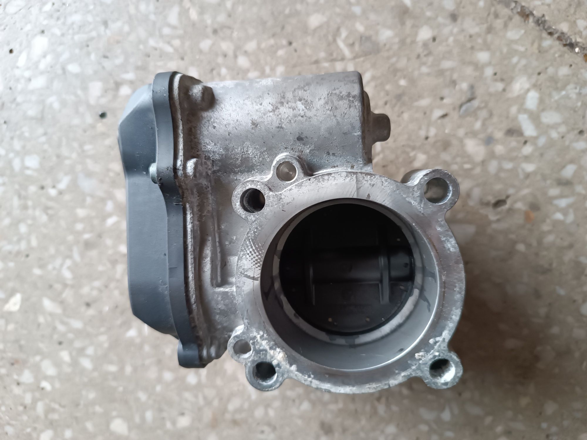 Przepustnica Ibiza polo passat caddy golf v a3 8p 1.4 16v 03c,133,062t