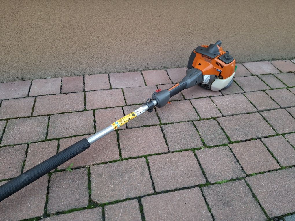 Nożyce spalinowe na wysięgniku do żywopłotu Husqvarna 325 HE 4