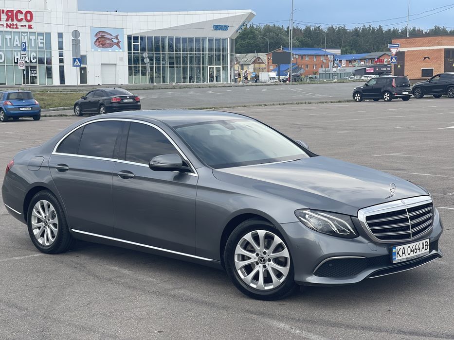 Mersedes-Benz E220