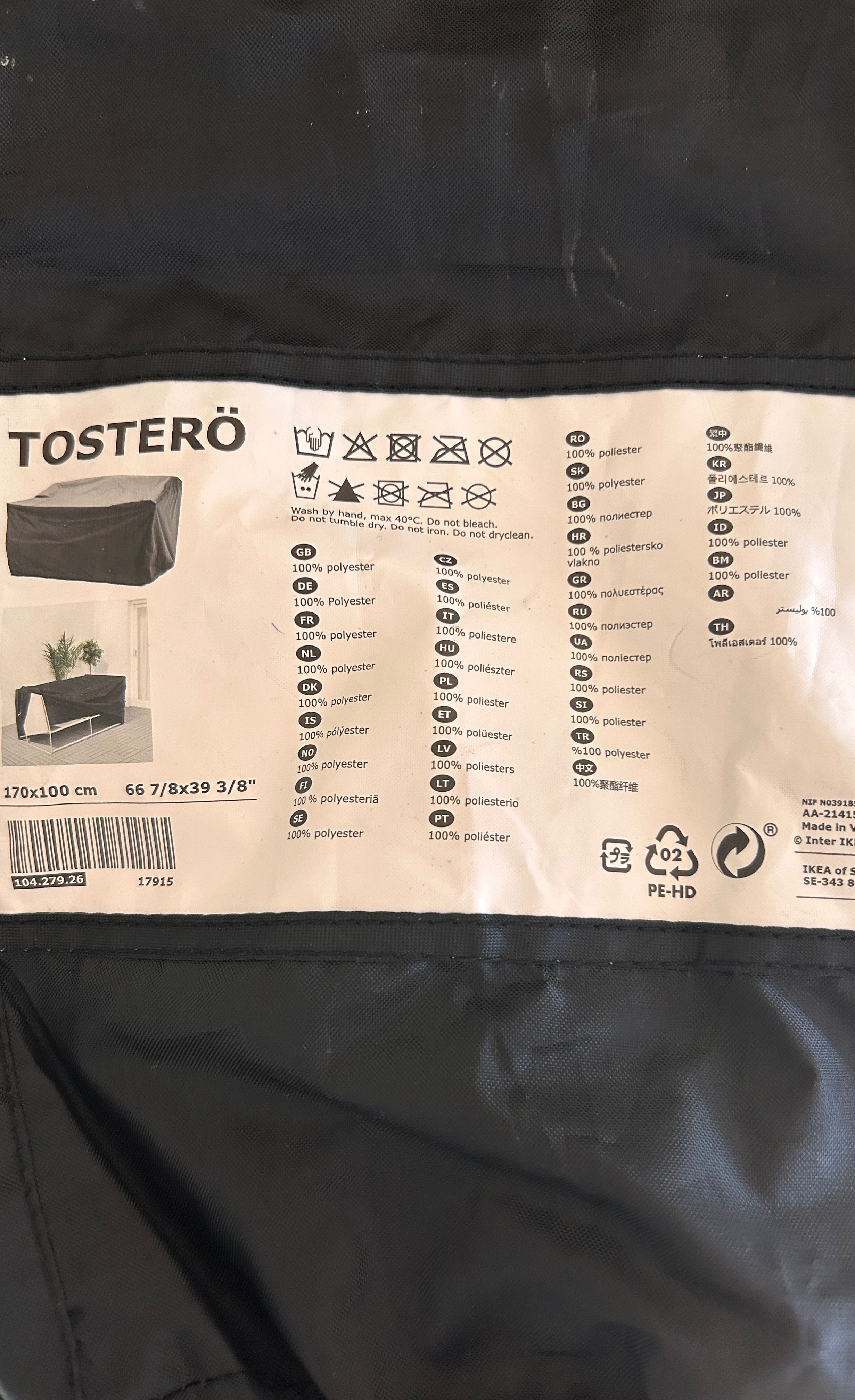 Capa preta de polyester Ikea para cobrir móveis