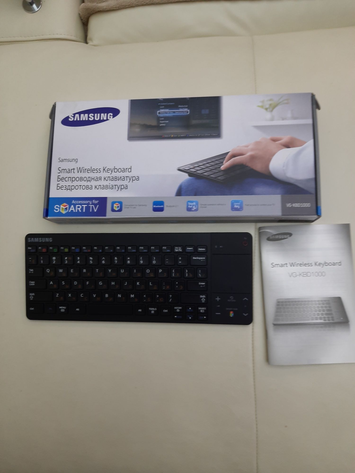 Бездротова клавіатура до ТВ Samsung VG-KBD1000/RU