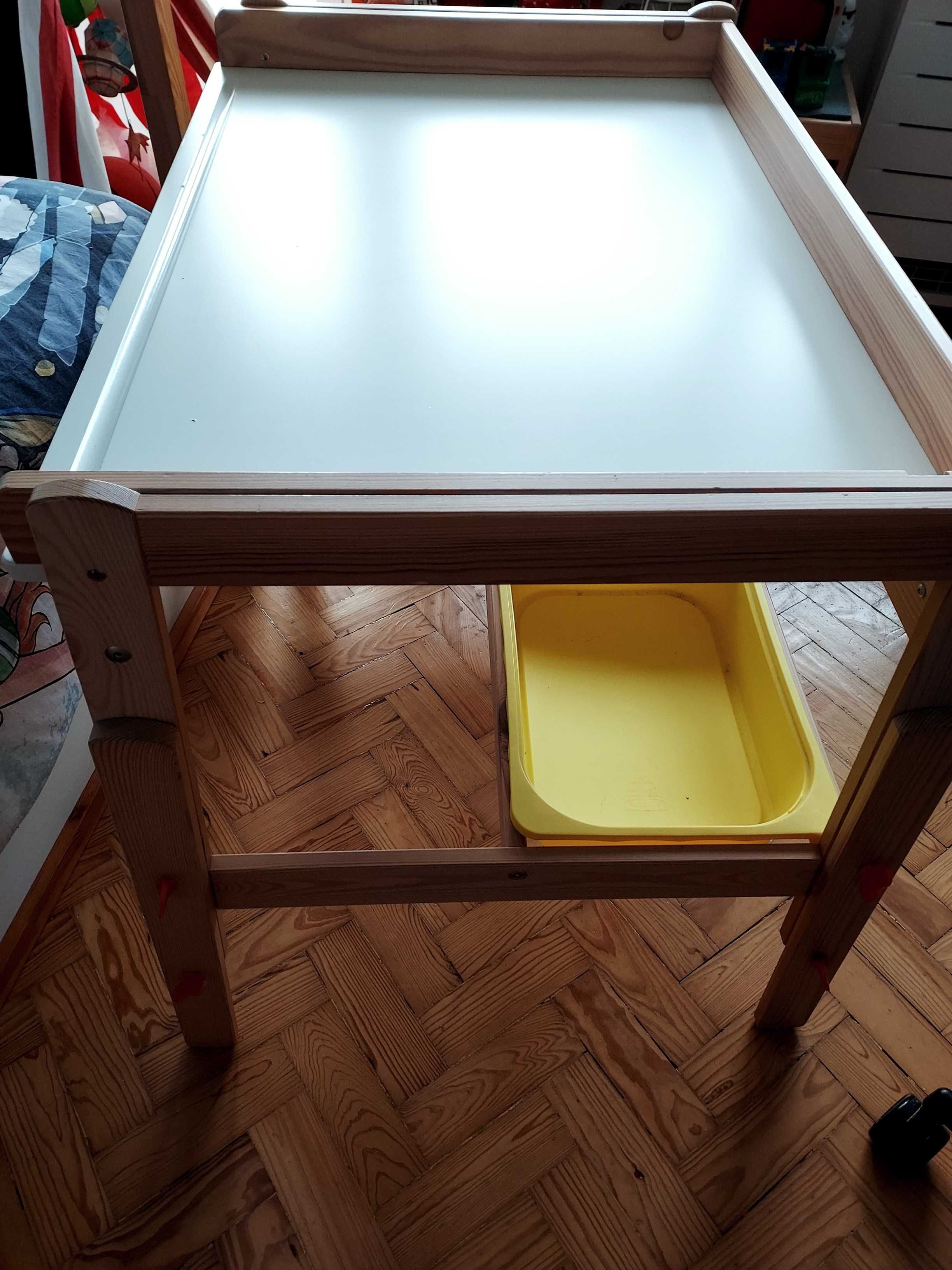 Secretaria crianca ikea