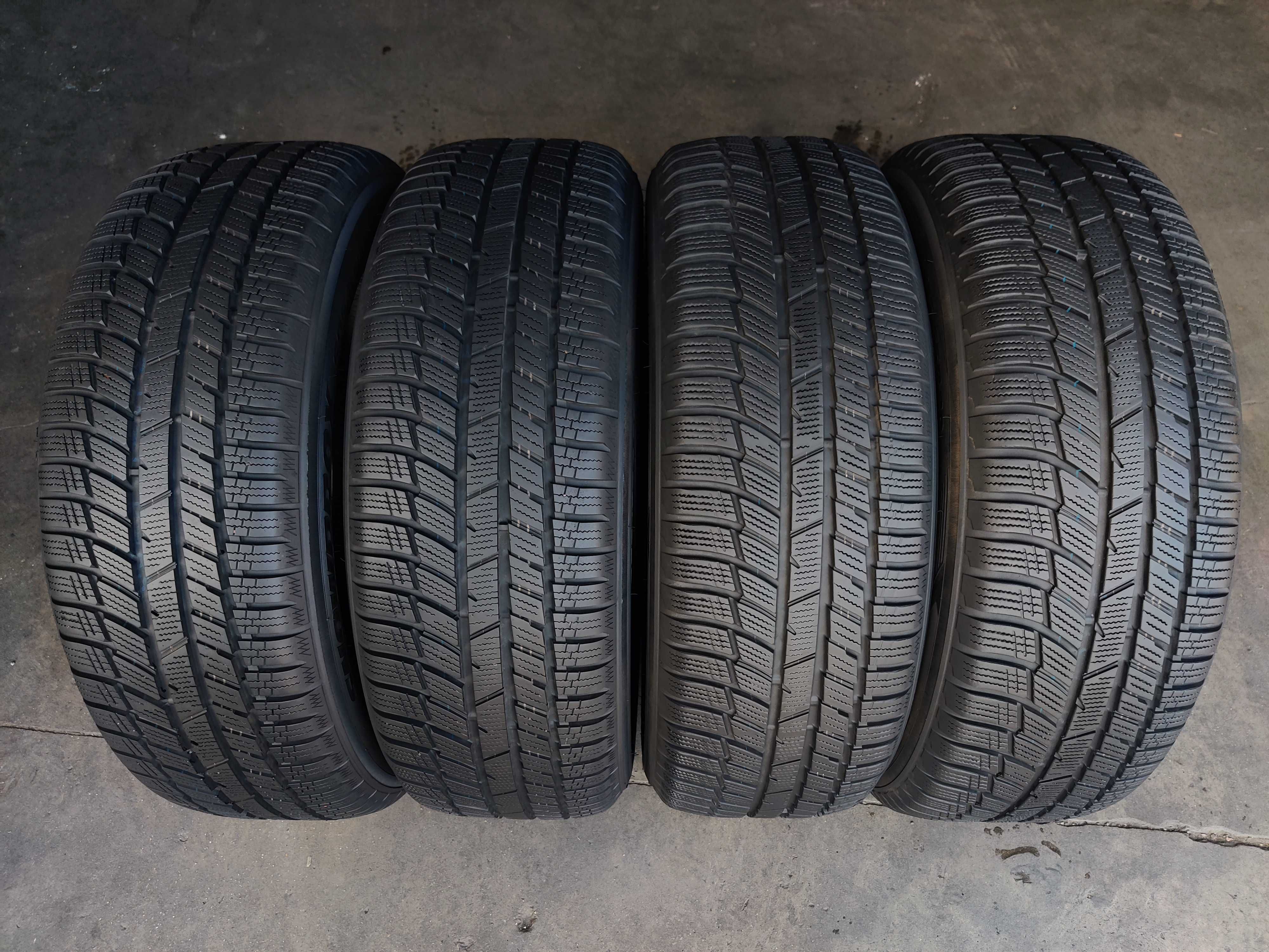 R20 235 55 всесезонні шини Toyo SnowProx S954 SUV