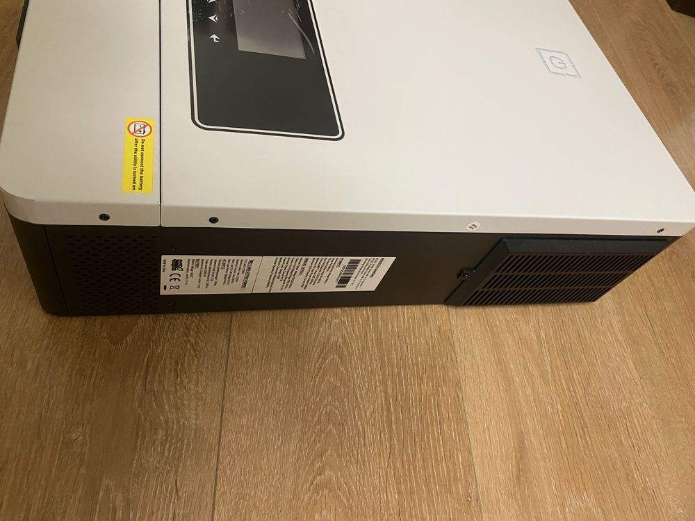 Гібридний інвертор Solar 10.2 KW