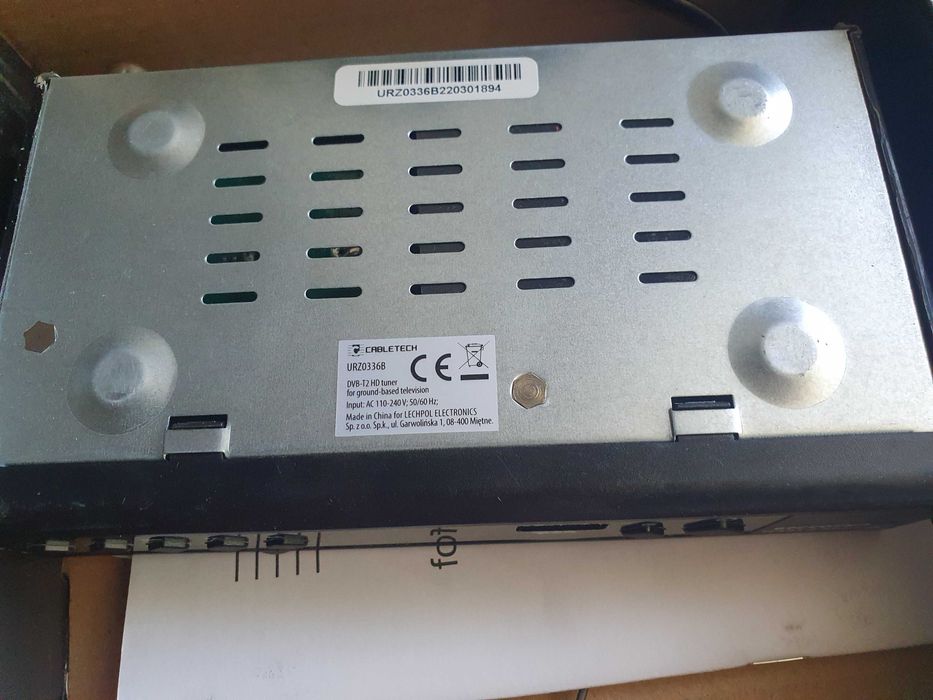 Nowy Tuner DVB-T2 HEVC Cabletech URZ0336B