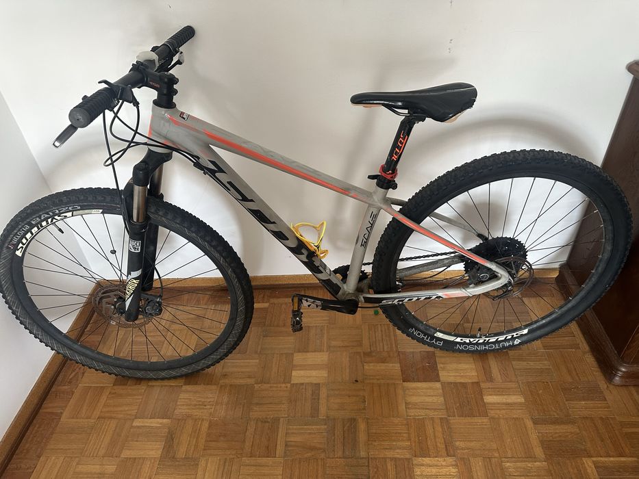 Scott scale 965 como nova