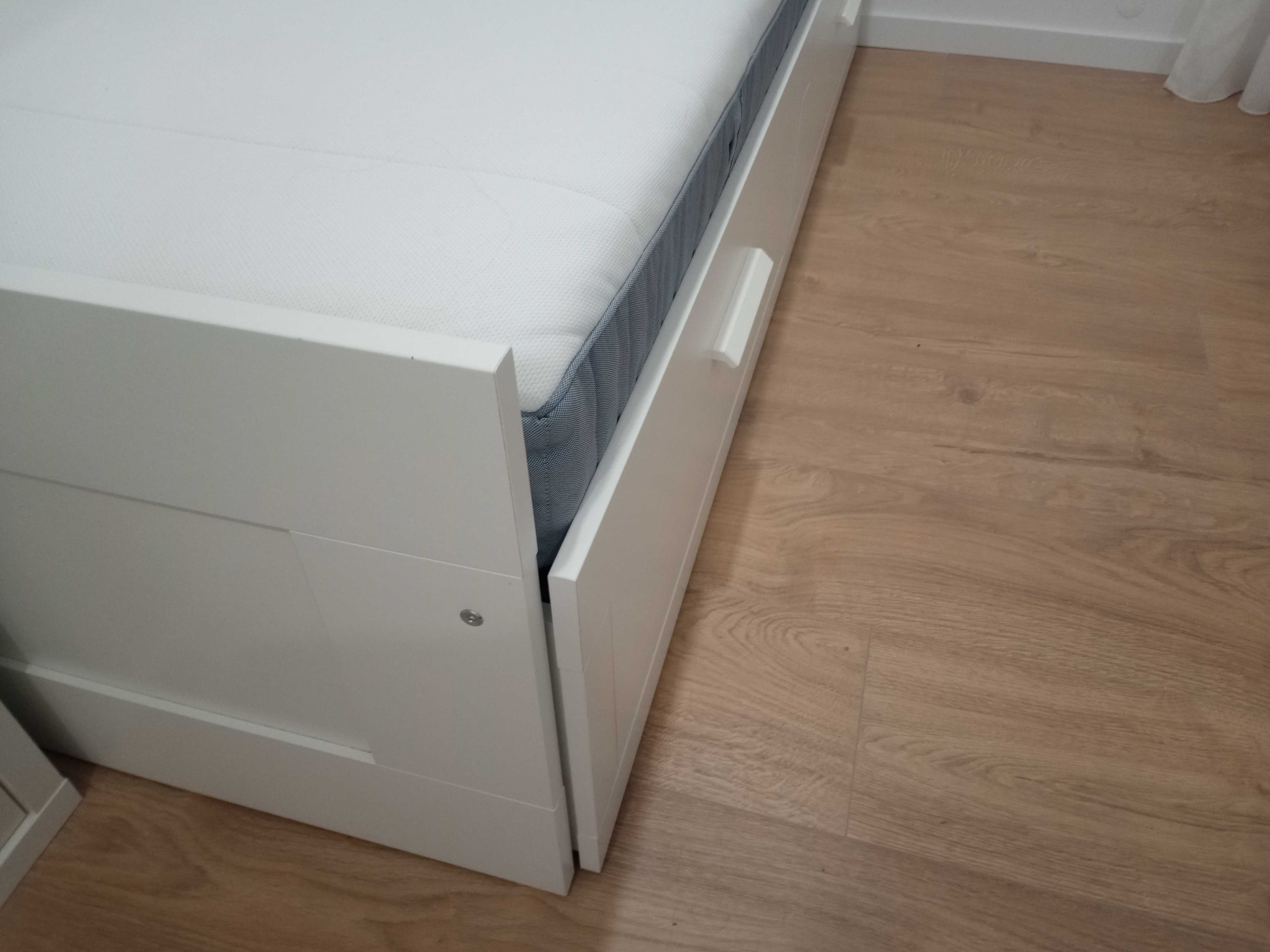 Cama Brimnes IKEA ( como nova)