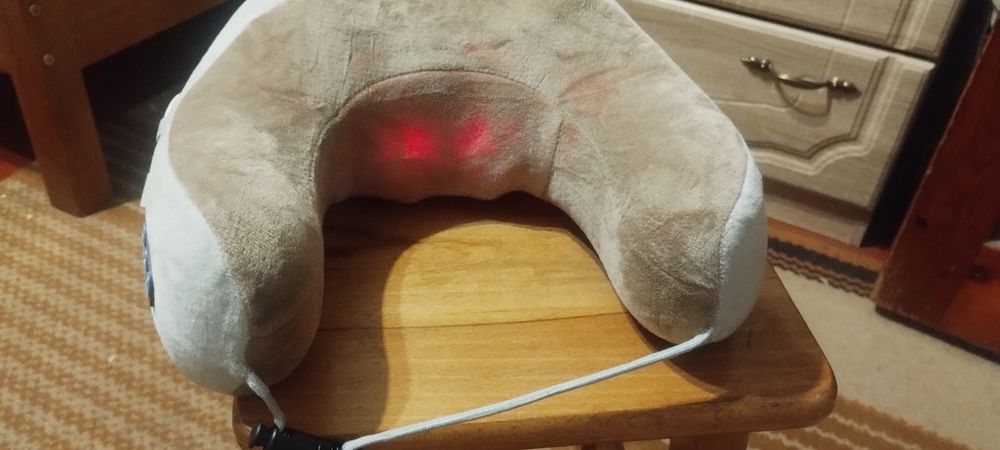 Масажер для шиї новий,6 режимів масажу ціна 300 грн
