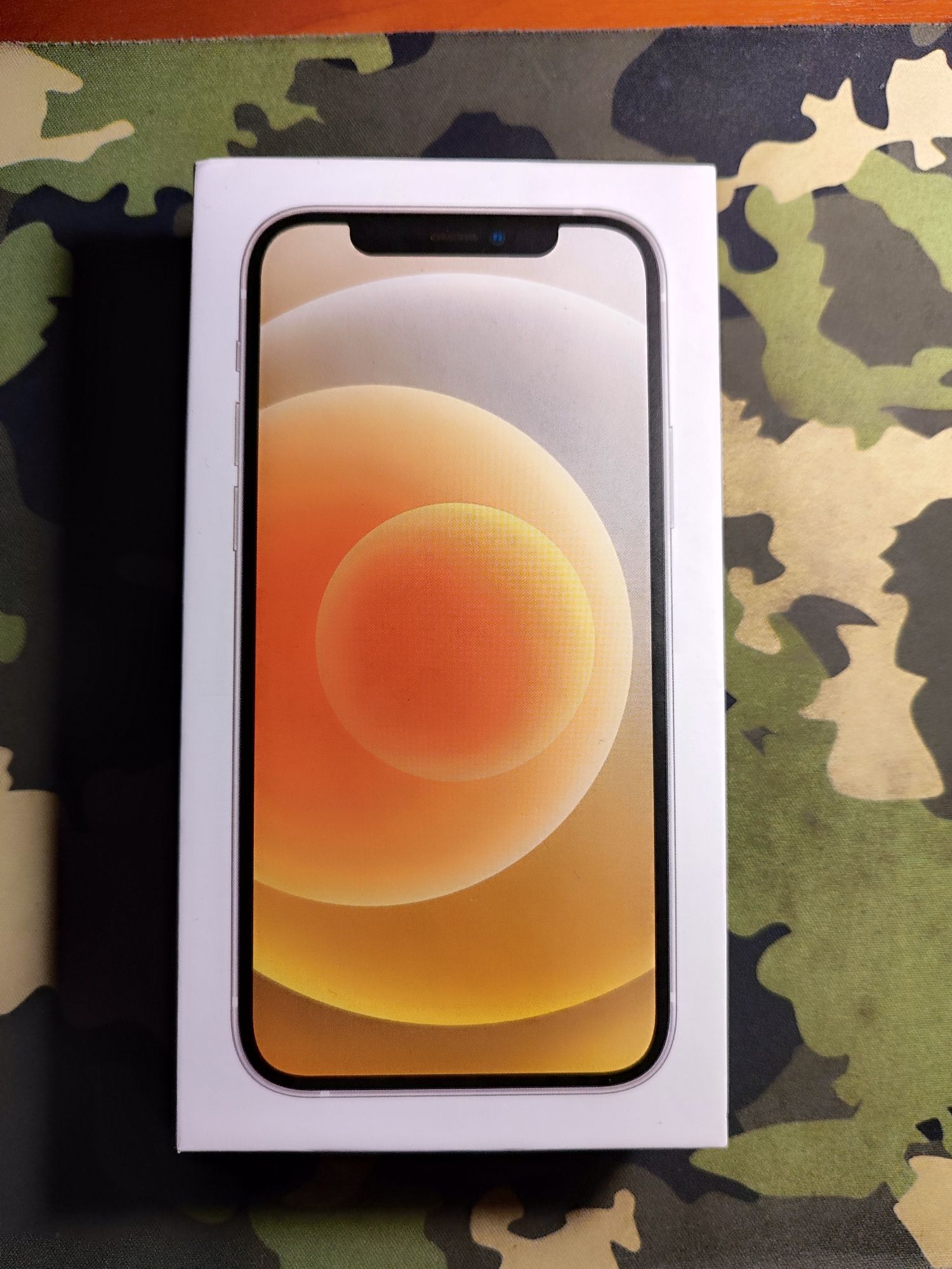 Iphone 12 64 gb .
