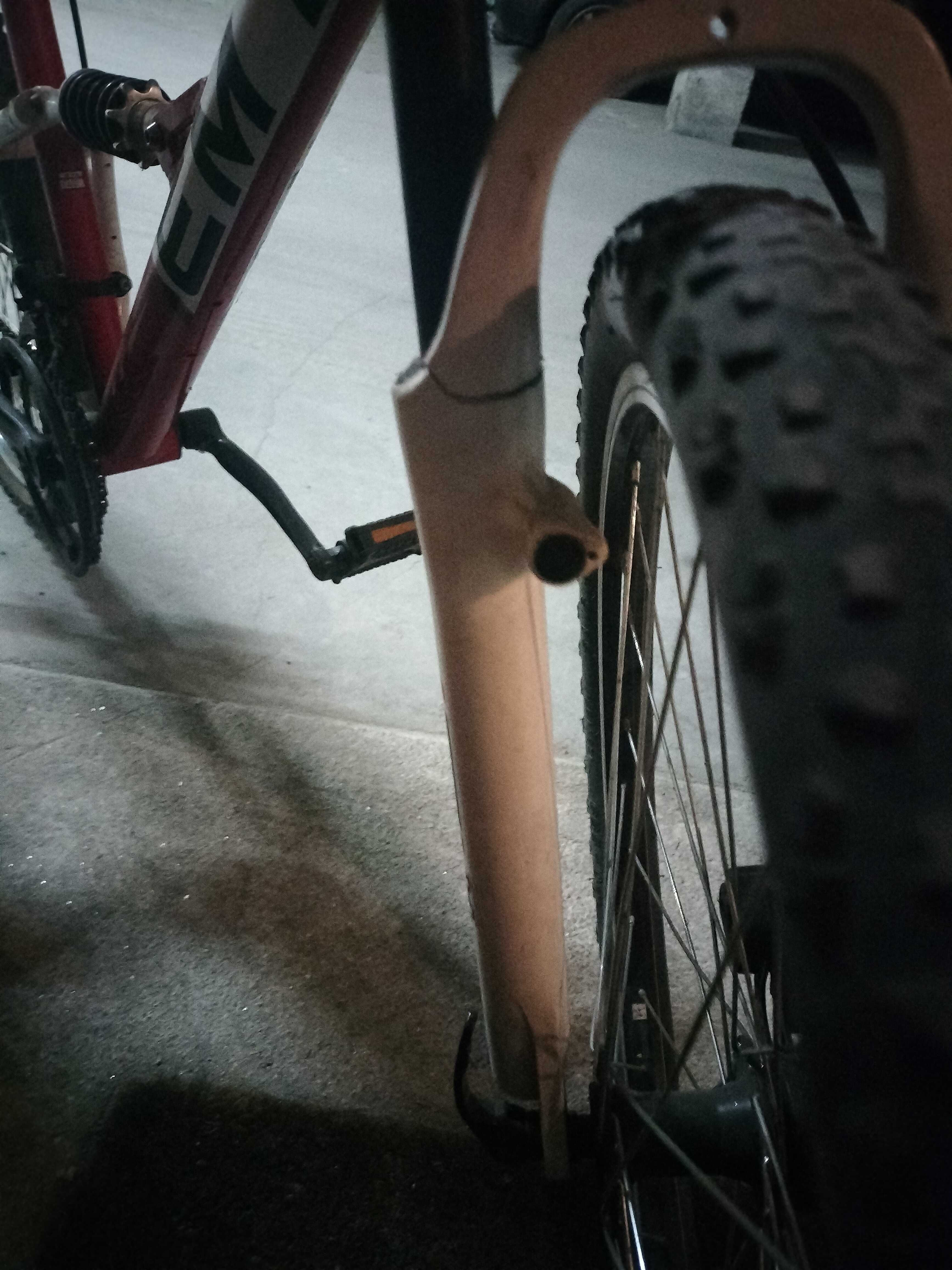 Bicicleta para arranjar ou peças