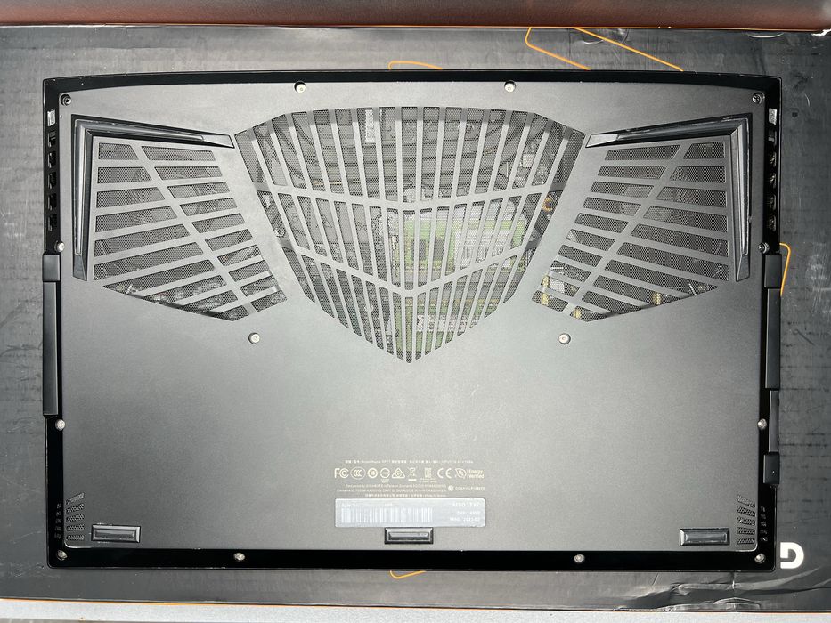 3 Ноутбук Gigabyte Aero 17 KC i7-10870H/16/1Tb/RTX3060/17,3/300Hz